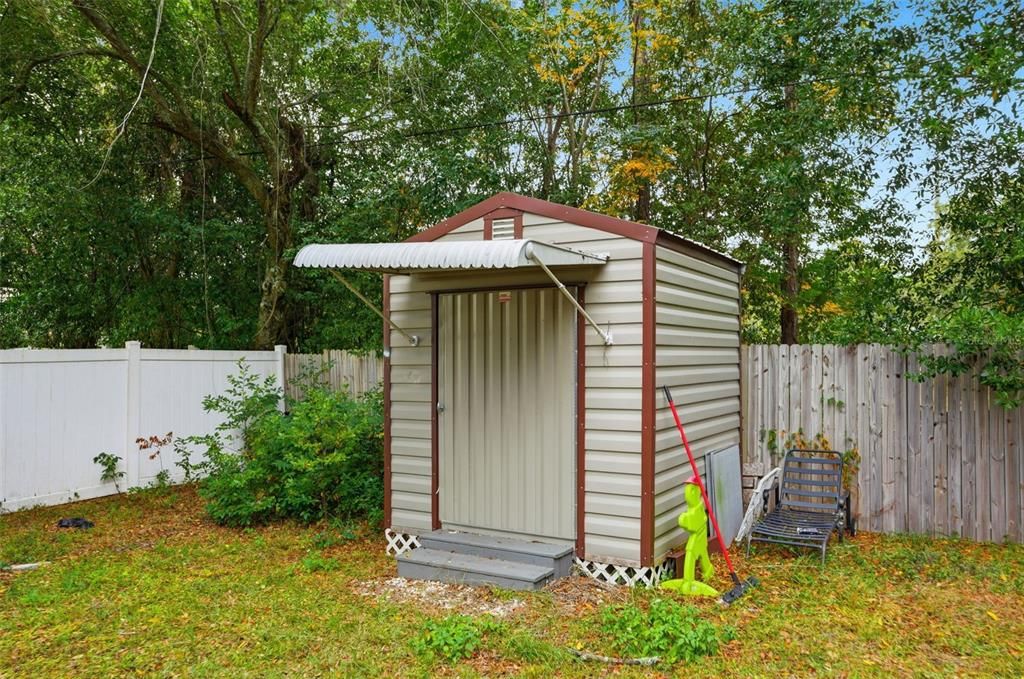 For Sale: $207,500 (3 beds, 2 baths, 1284 Square Feet)