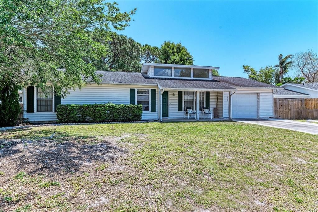 For Sale: $475,000 (3 beds, 2 baths, 1433 Square Feet)