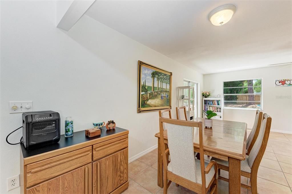 For Sale: $475,000 (3 beds, 2 baths, 1433 Square Feet)