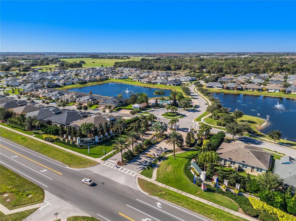 For Sale: $327,500 (2 beds, 2 baths, 1464 Square Feet)