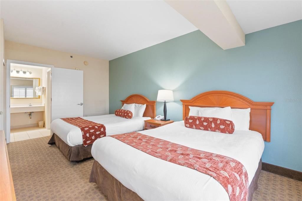 For Sale: $135,000 (1 beds, 1 baths, 542 Square Feet)