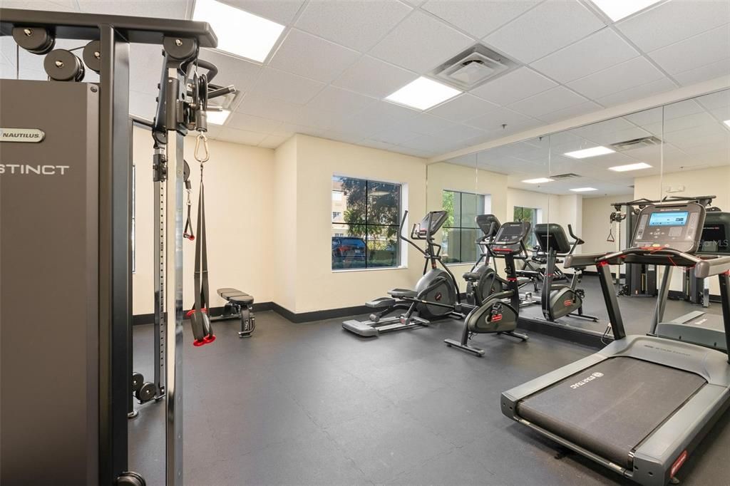 For Sale: $135,000 (1 beds, 1 baths, 542 Square Feet)