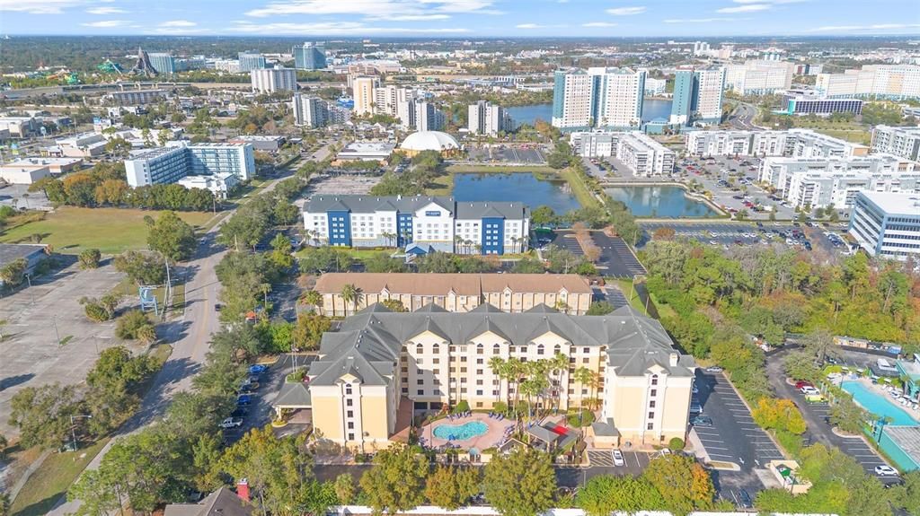 For Sale: $135,000 (1 beds, 1 baths, 542 Square Feet)