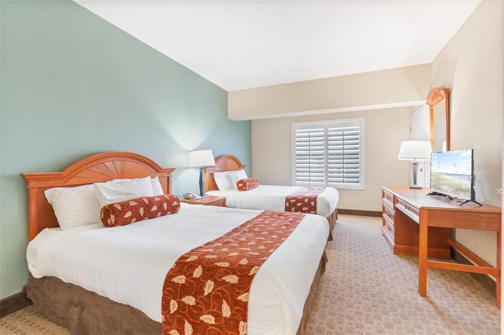 For Sale: $135,000 (1 beds, 1 baths, 542 Square Feet)