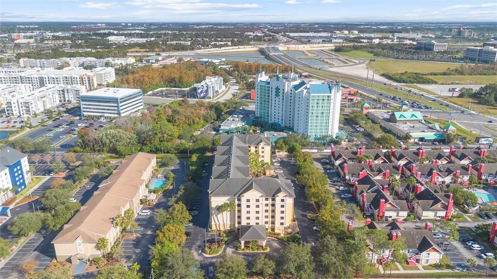 For Sale: $135,000 (1 beds, 1 baths, 542 Square Feet)