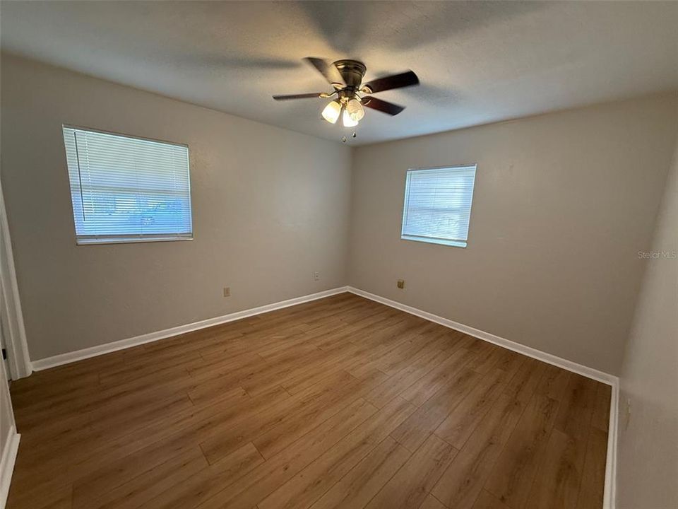 En Venta: $245,000 (3 camas, 2 baños, 1122 Pies cuadrados)