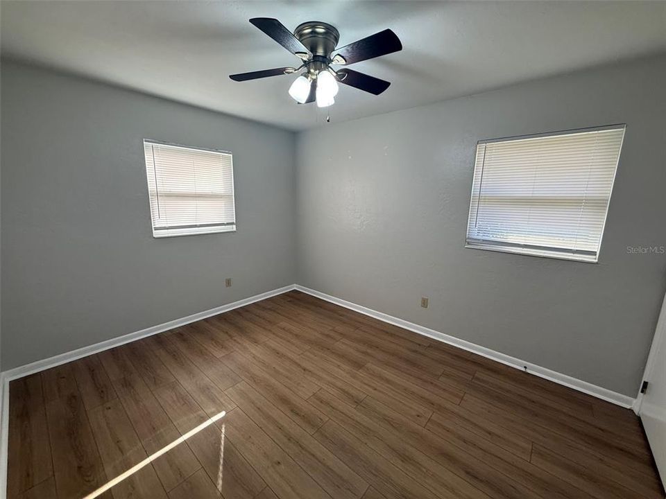 En Venta: $245,000 (3 camas, 2 baños, 1122 Pies cuadrados)