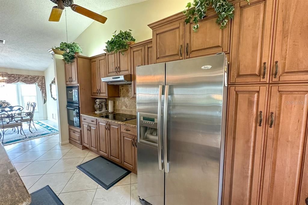 For Sale: $379,900 (3 beds, 2 baths, 1658 Square Feet)