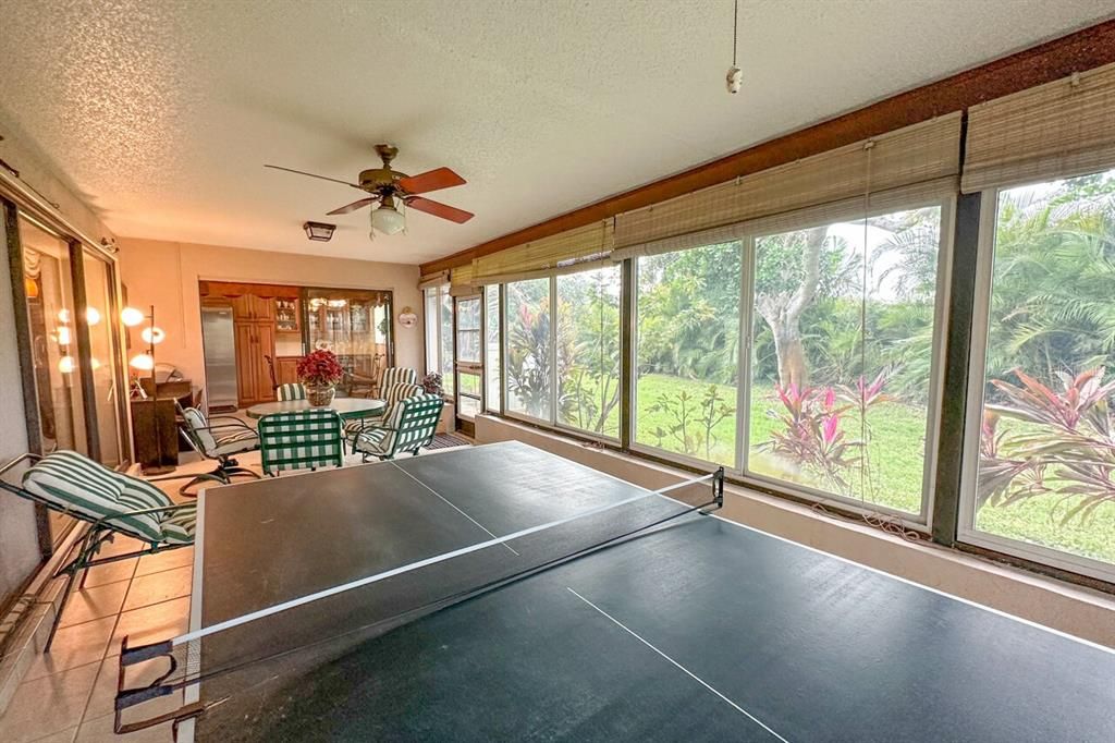 For Sale: $379,900 (3 beds, 2 baths, 1658 Square Feet)