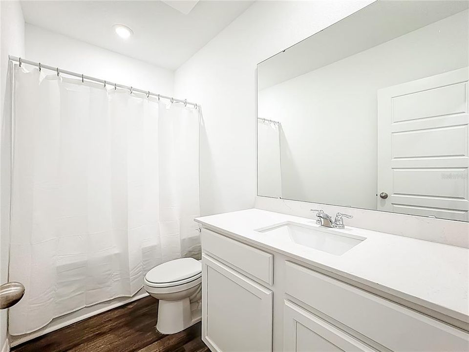 For Rent: $2,000 (3 beds, 2 baths, 1673 Square Feet)