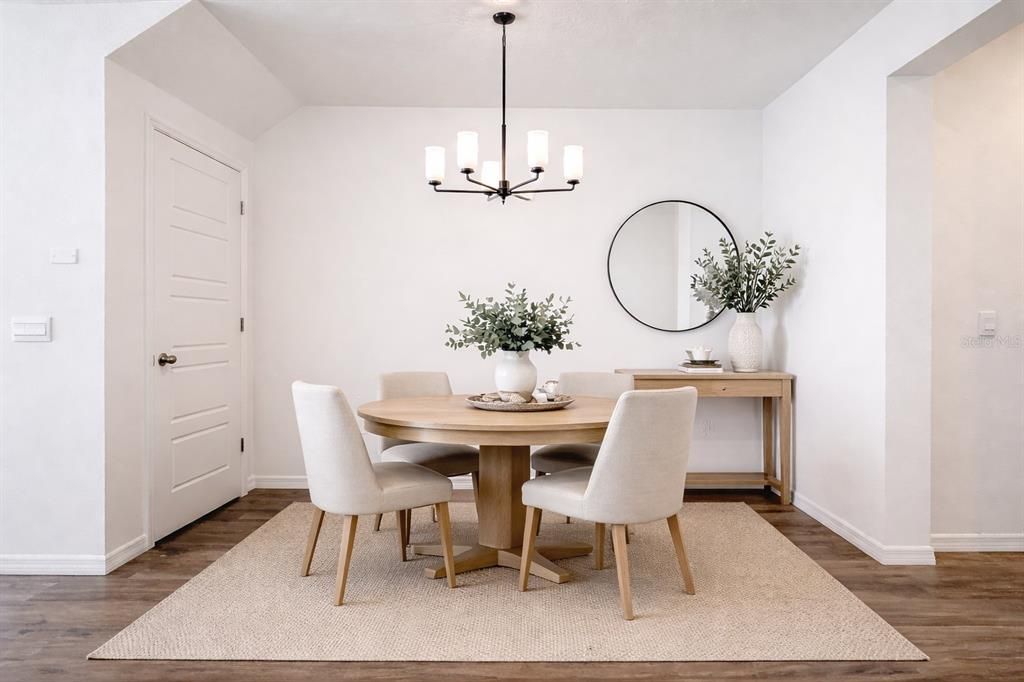 For Rent: $2,000 (3 beds, 2 baths, 1673 Square Feet)