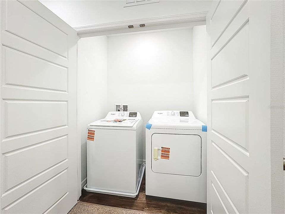 For Rent: $2,000 (3 beds, 2 baths, 1673 Square Feet)