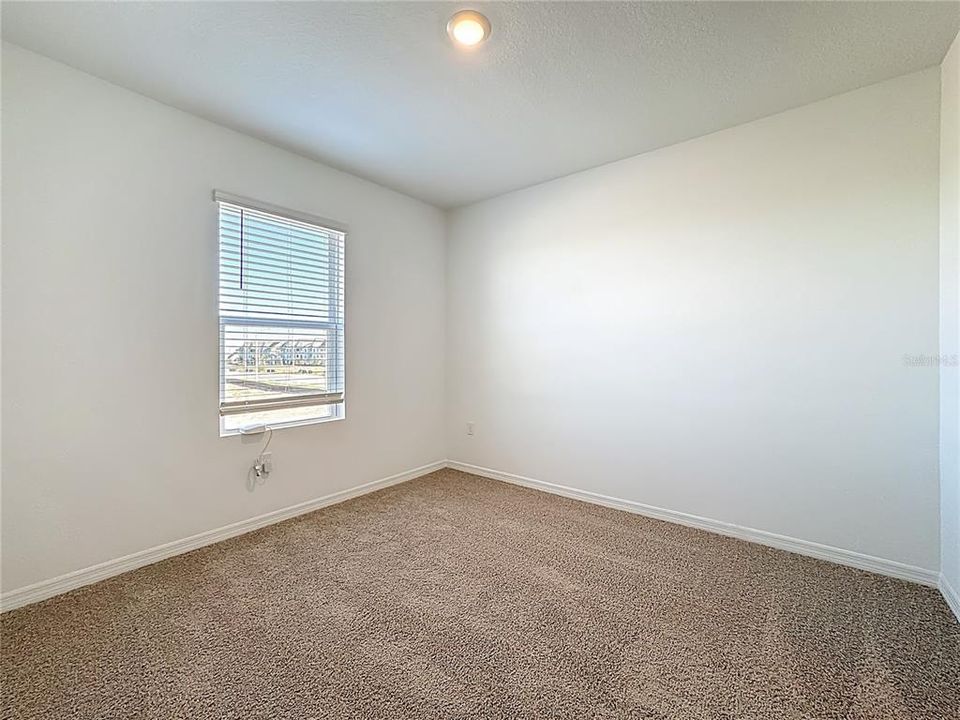 For Rent: $2,000 (3 beds, 2 baths, 1673 Square Feet)