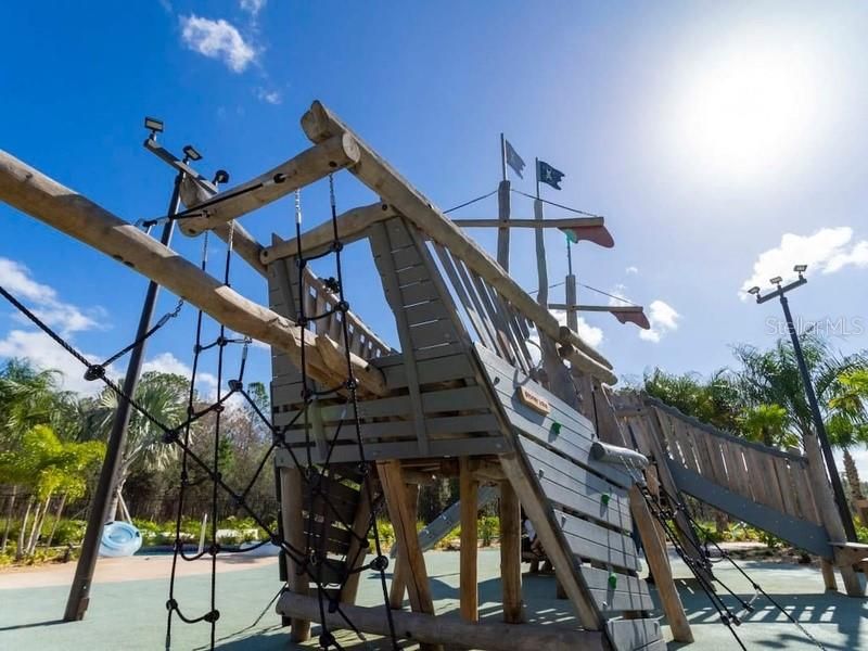 For Sale: $570,000 (5 beds, 4 baths, 2168 Square Feet)