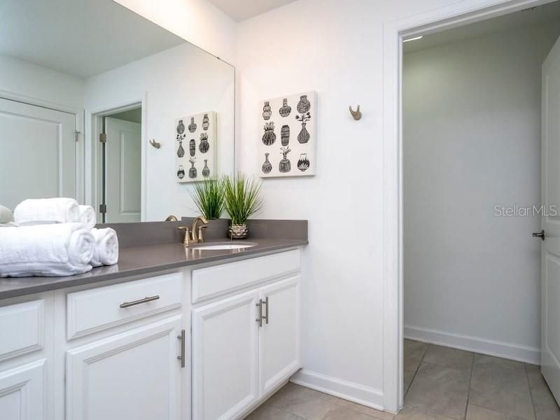 For Sale: $570,000 (5 beds, 4 baths, 2168 Square Feet)