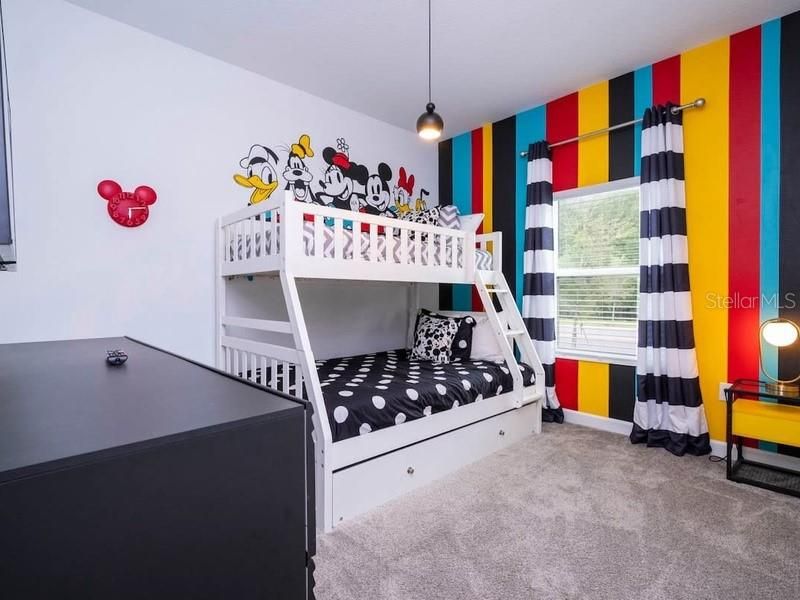 For Sale: $570,000 (5 beds, 4 baths, 2168 Square Feet)