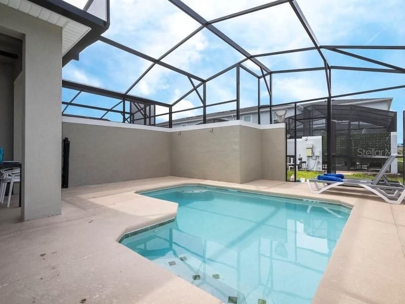 For Sale: $570,000 (5 beds, 4 baths, 2168 Square Feet)