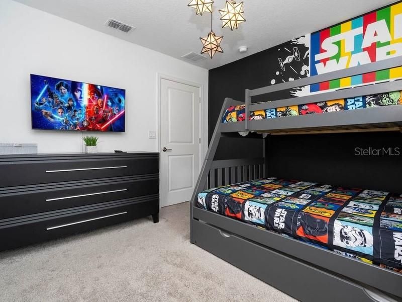 For Sale: $570,000 (5 beds, 4 baths, 2168 Square Feet)