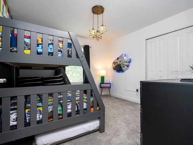 For Sale: $570,000 (5 beds, 4 baths, 2168 Square Feet)