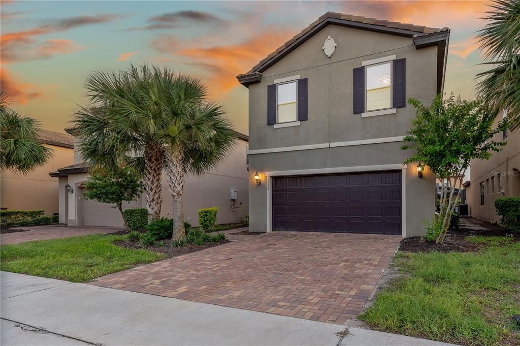 For Rent: $2,899 (5 beds, 4 baths, 2492 Square Feet)