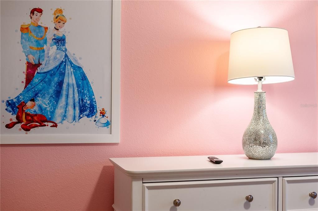 For Rent: $2,899 (5 beds, 4 baths, 2492 Square Feet)