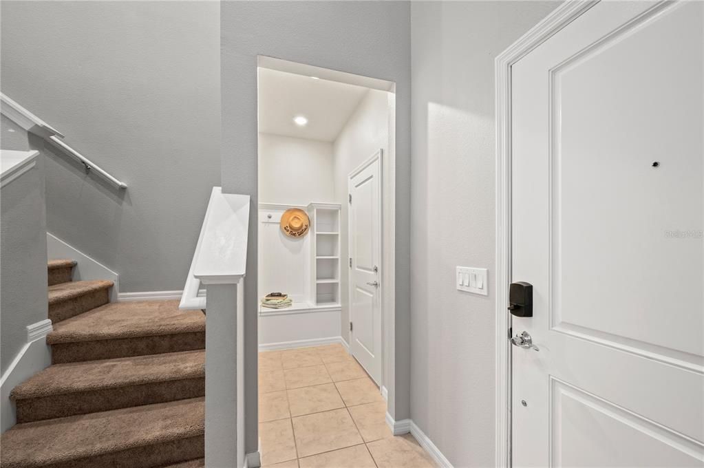 For Rent: $2,899 (5 beds, 4 baths, 2492 Square Feet)