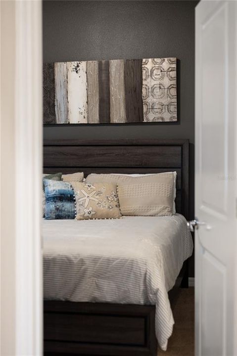 For Rent: $2,899 (5 beds, 4 baths, 2492 Square Feet)