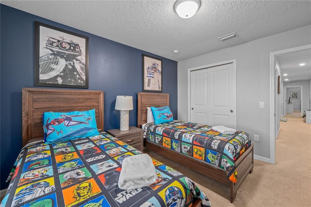 For Rent: $2,899 (5 beds, 4 baths, 2492 Square Feet)