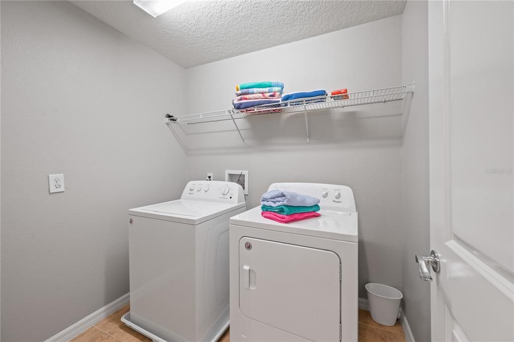 For Rent: $2,899 (5 beds, 4 baths, 2492 Square Feet)