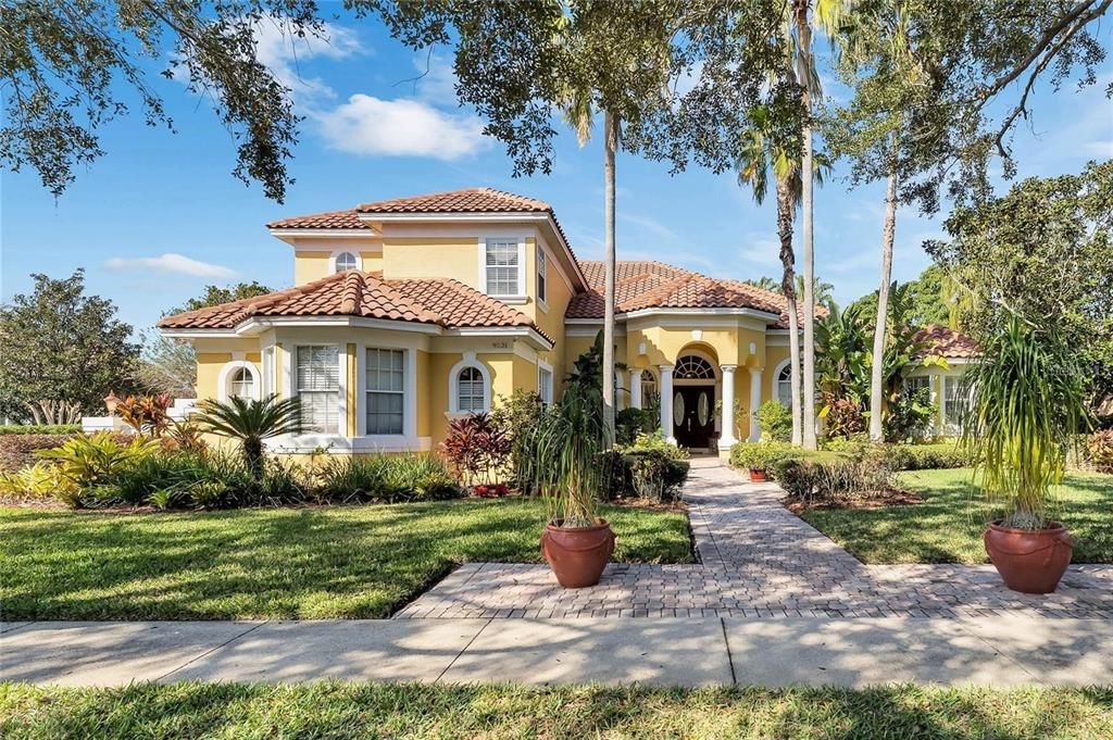 En Renta: $7,775 (5 camas, 5 baños, 4250 Pies cuadrados)