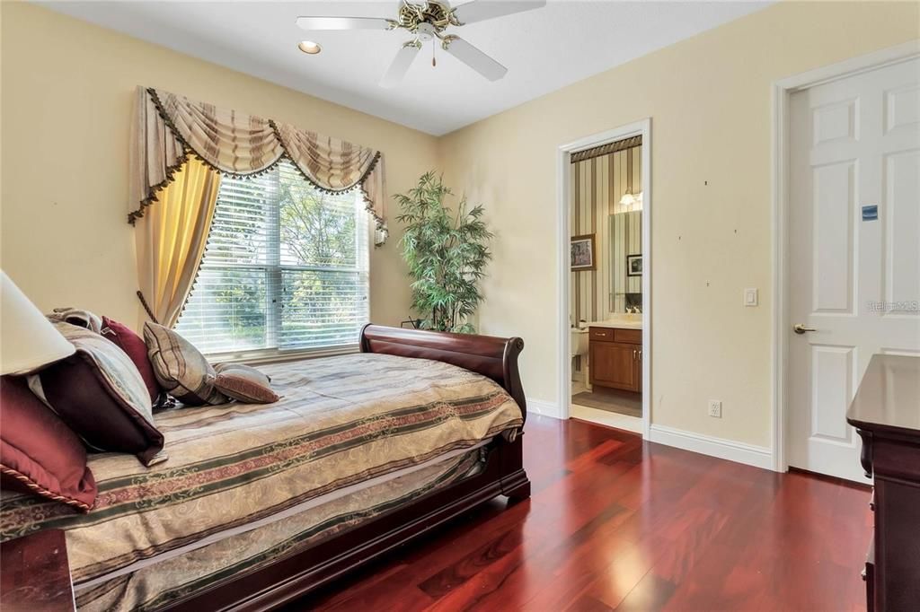 En Renta: $7,775 (5 camas, 5 baños, 4250 Pies cuadrados)