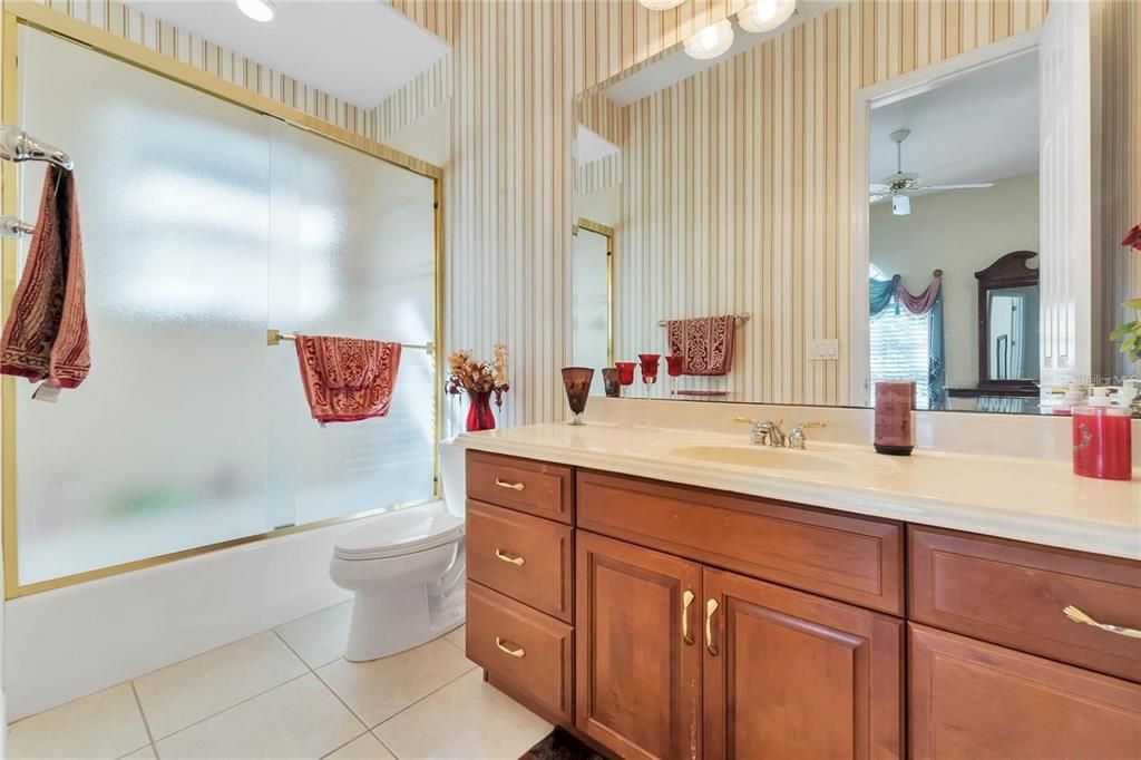 En Renta: $7,775 (5 camas, 5 baños, 4250 Pies cuadrados)