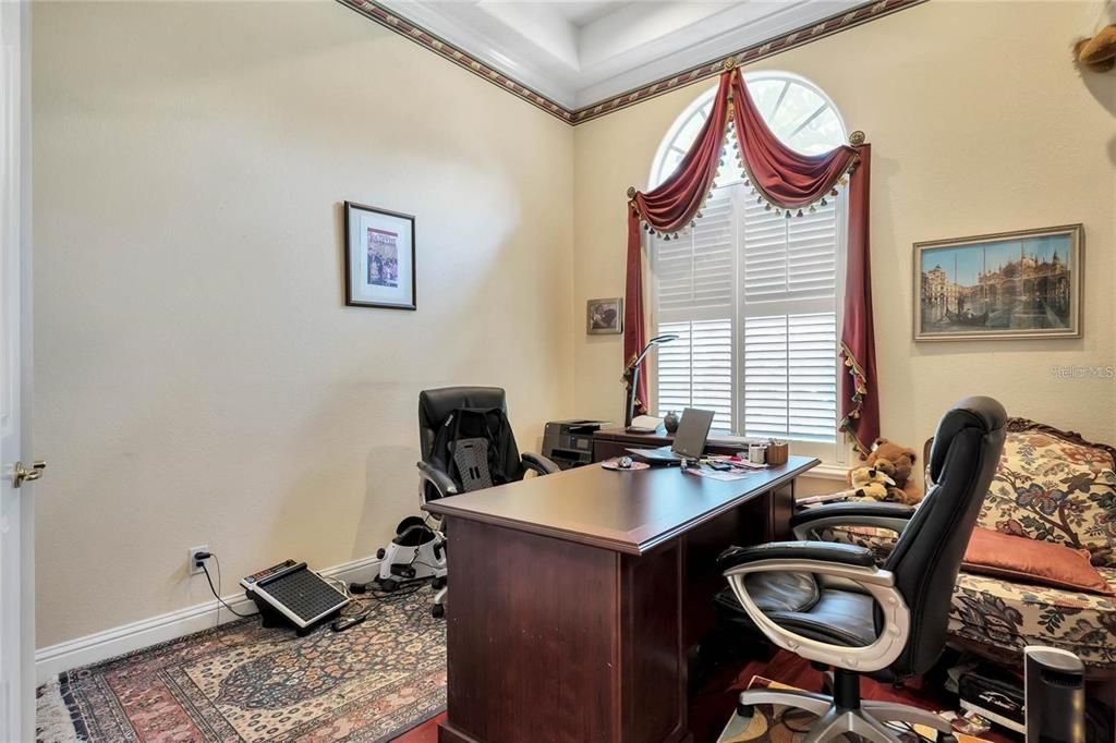 En Renta: $7,775 (5 camas, 5 baños, 4250 Pies cuadrados)