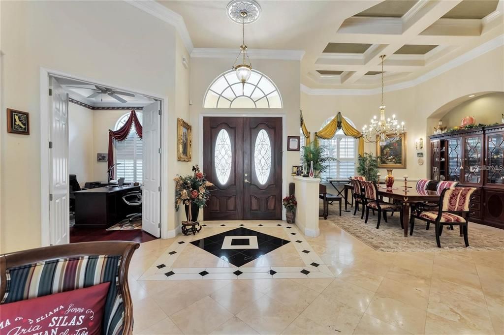 En Renta: $7,775 (5 camas, 5 baños, 4250 Pies cuadrados)