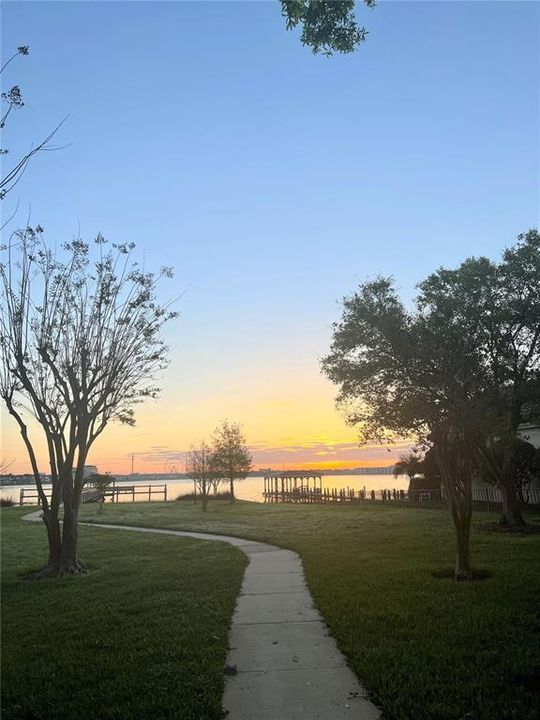 En Renta: $7,775 (5 camas, 5 baños, 4250 Pies cuadrados)