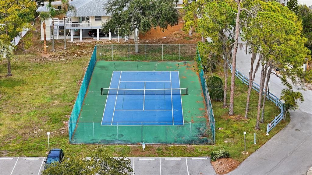 На продажу: $235,000 (2 спален, 1 ванн, 1220 Квадратных фут)