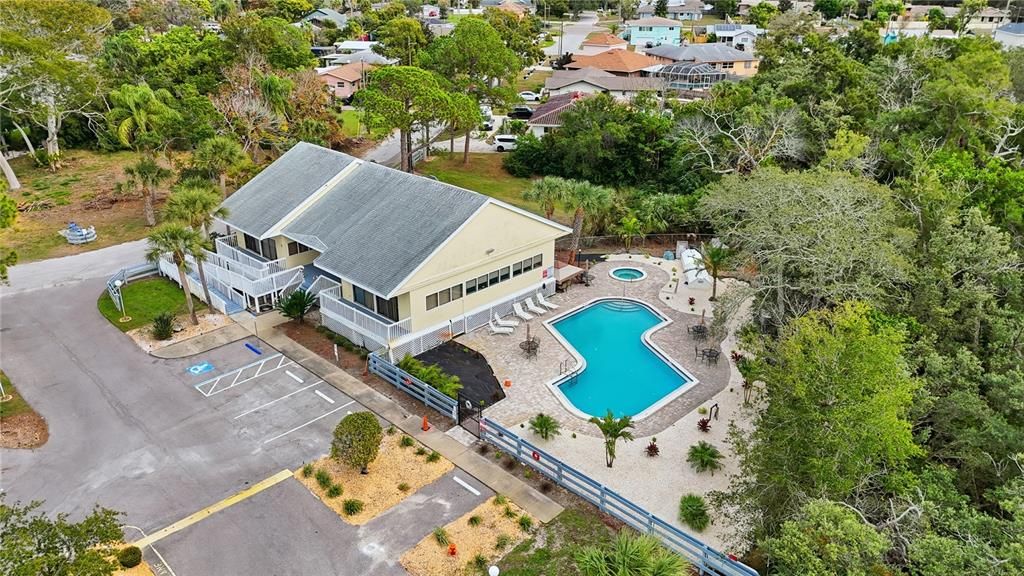 На продажу: $235,000 (2 спален, 1 ванн, 1220 Квадратных фут)