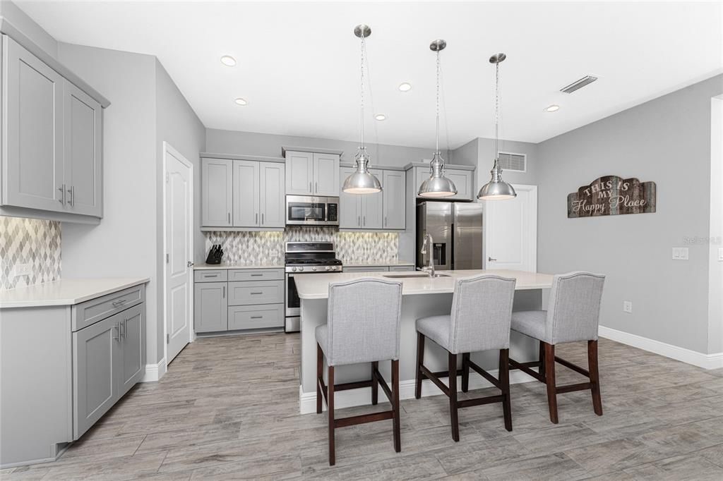 For Sale: $379,900 (3 beds, 2 baths, 1845 Square Feet)