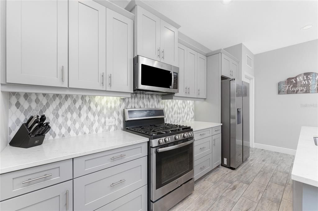 For Sale: $379,900 (3 beds, 2 baths, 1845 Square Feet)