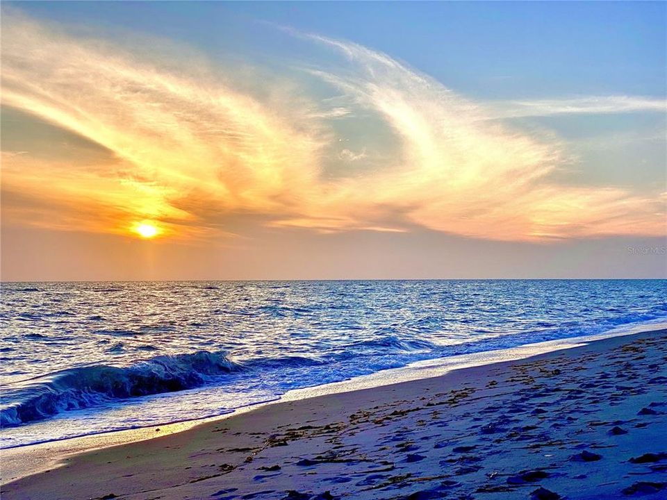 For Sale: $379,900 (3 beds, 2 baths, 1845 Square Feet)