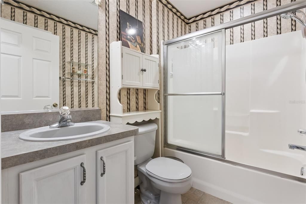 待售: $425,000 (3 贝兹, 2 浴室, 1392 平方英尺)