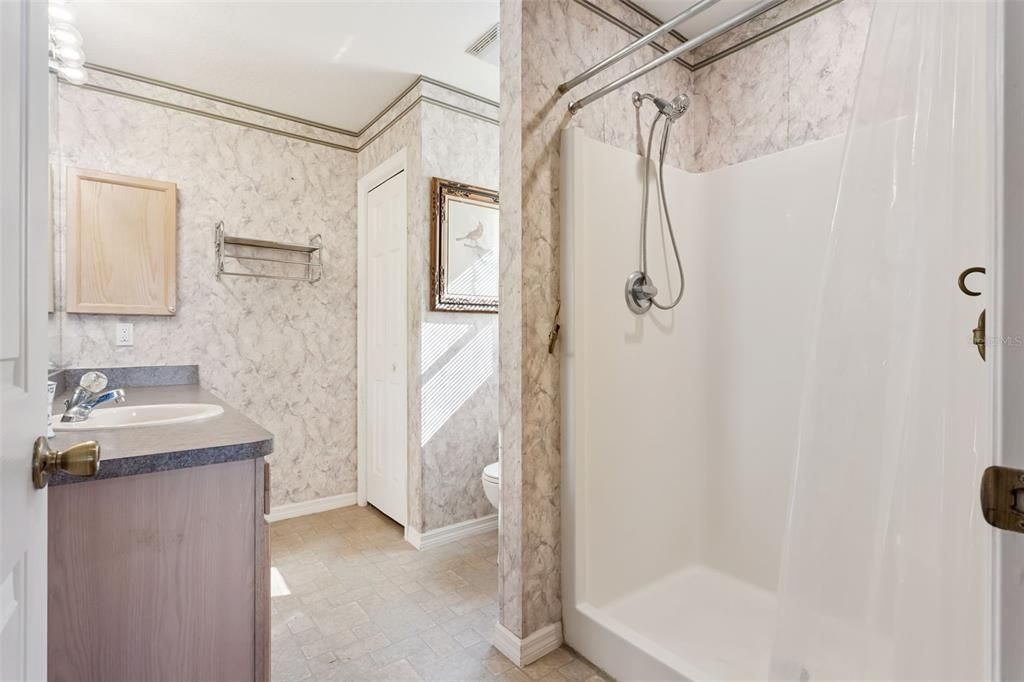 待售: $425,000 (3 贝兹, 2 浴室, 1392 平方英尺)