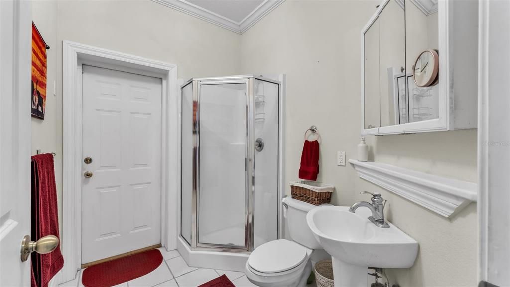 For Sale: $439,000 (3 beds, 3 baths, 2136 Square Feet)