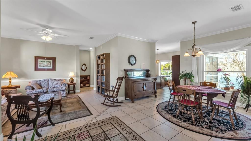 For Sale: $439,000 (3 beds, 3 baths, 2136 Square Feet)