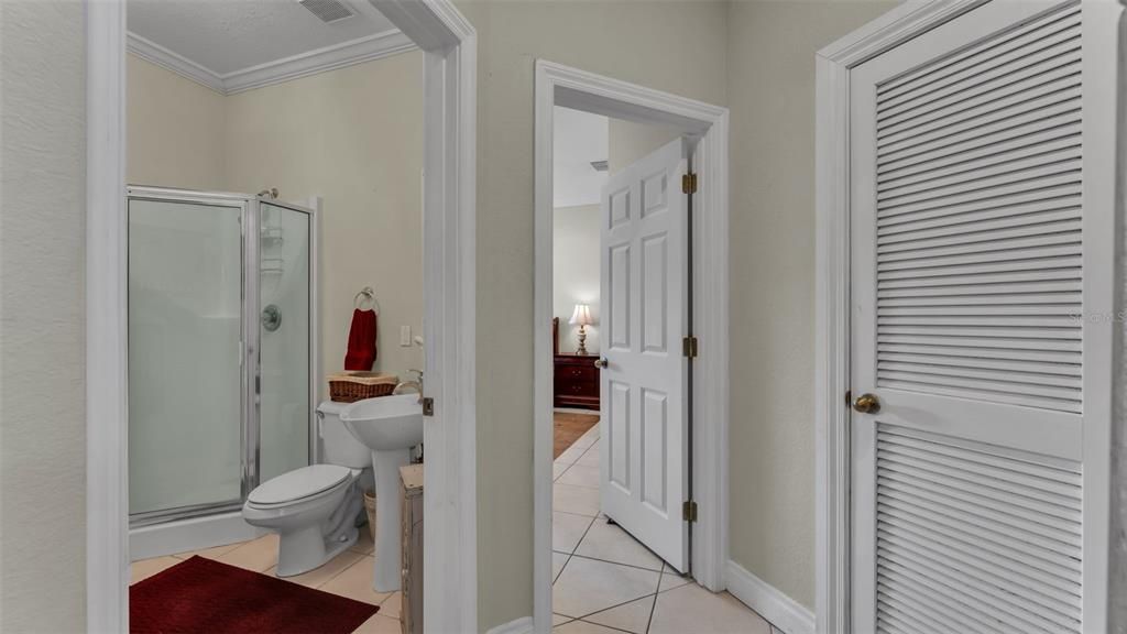 For Sale: $439,000 (3 beds, 3 baths, 2136 Square Feet)