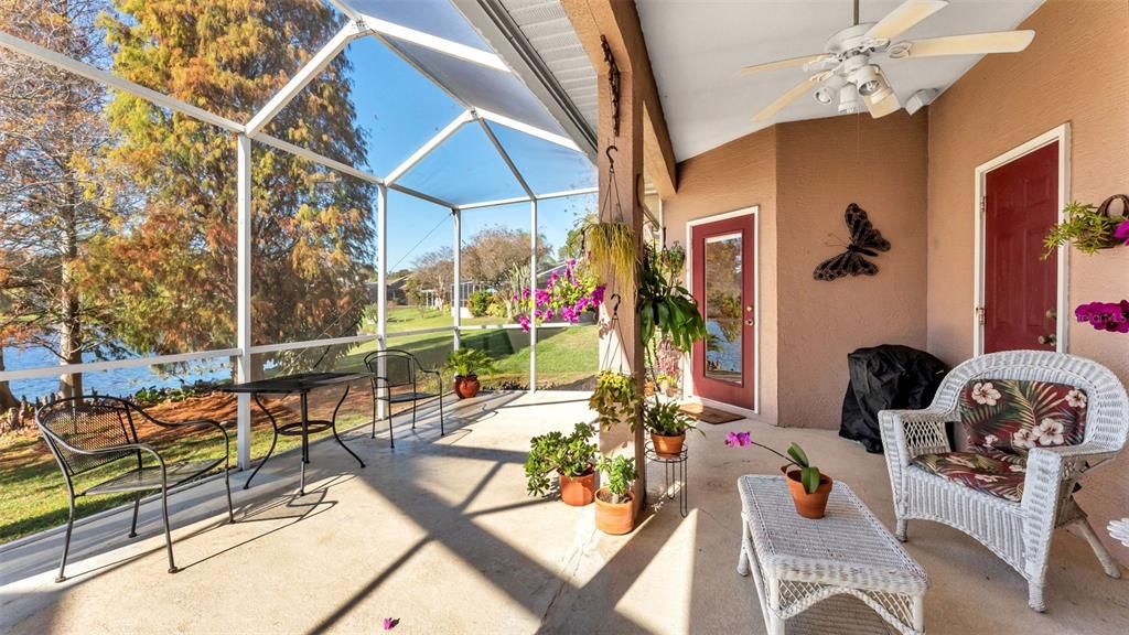 For Sale: $439,000 (3 beds, 3 baths, 2136 Square Feet)