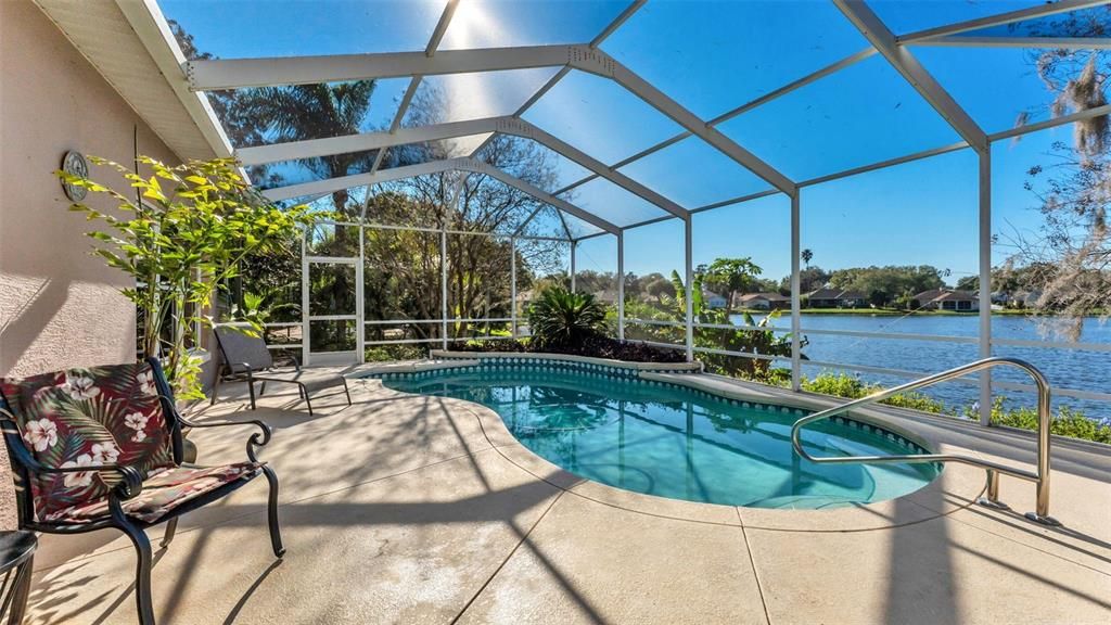 For Sale: $439,000 (3 beds, 3 baths, 2136 Square Feet)