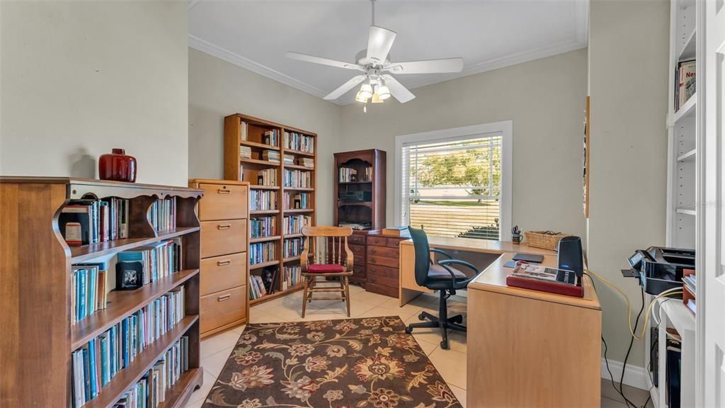 For Sale: $439,000 (3 beds, 3 baths, 2136 Square Feet)