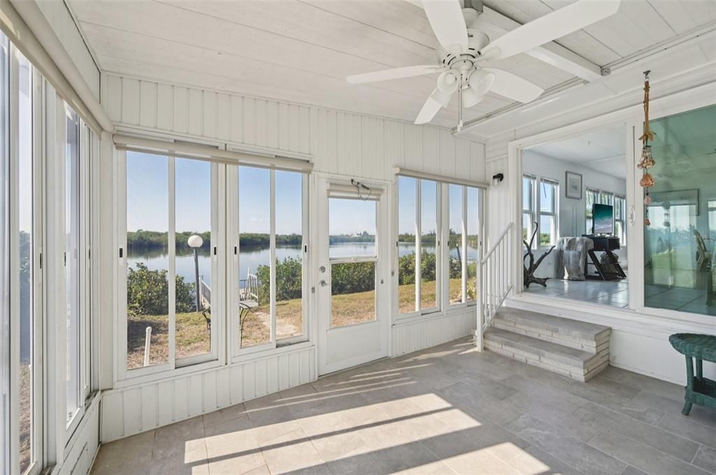 待售: $250,000 (2 贝兹, 2 浴室, 1372 平方英尺)