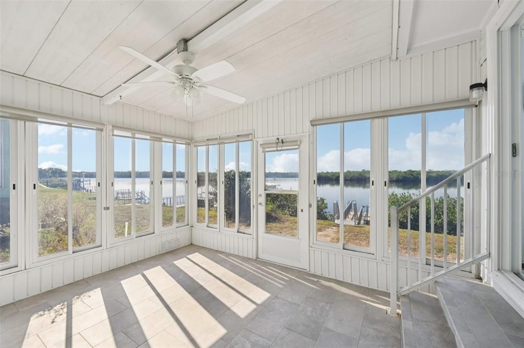 待售: $250,000 (2 贝兹, 2 浴室, 1372 平方英尺)